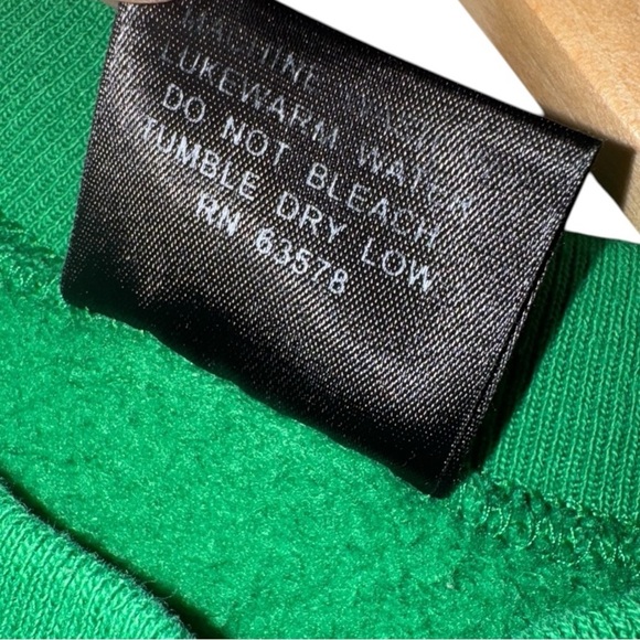 VINTAGE Green Shamrock Lucky High Neck Sweatshirt St. Paddy | St Patrick's Day S - Picture 4 of 5